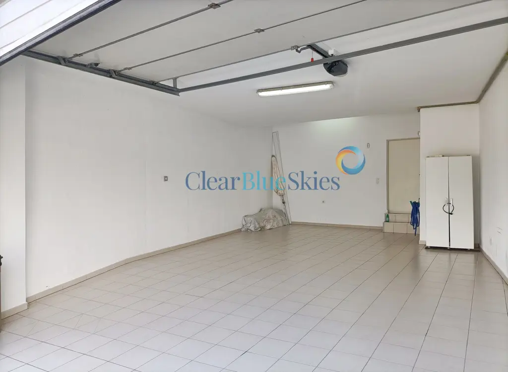 Image of 5 bed villa for sale in El Duque, Habitats del Duque