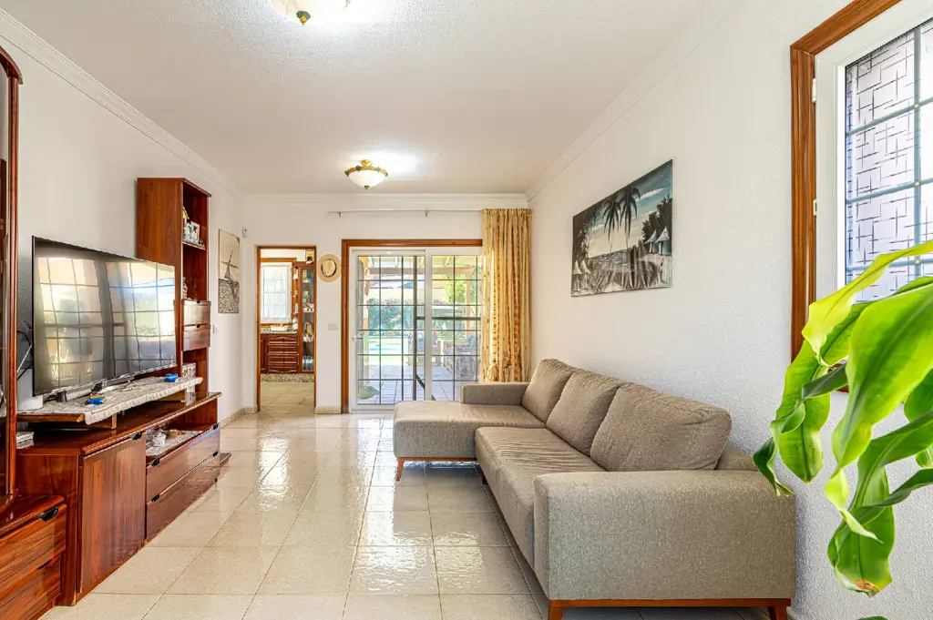 Image of 3 bed villa for sale in Los Olivos