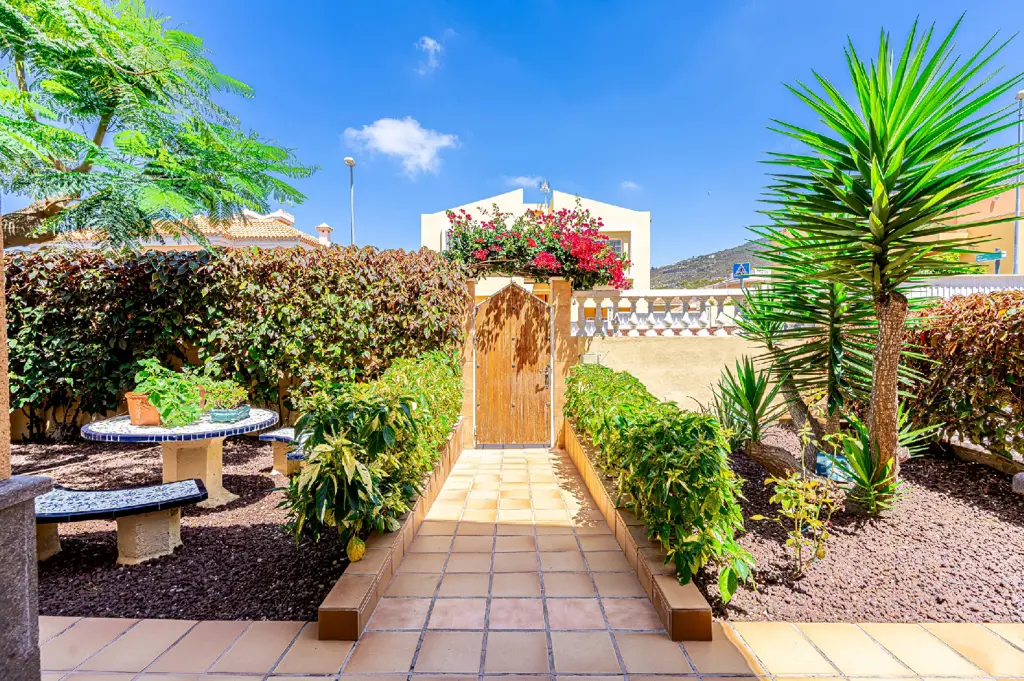 Image of 3 bed villa for sale in Los Olivos