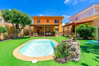 3 bed villa for sale in Los Olivos