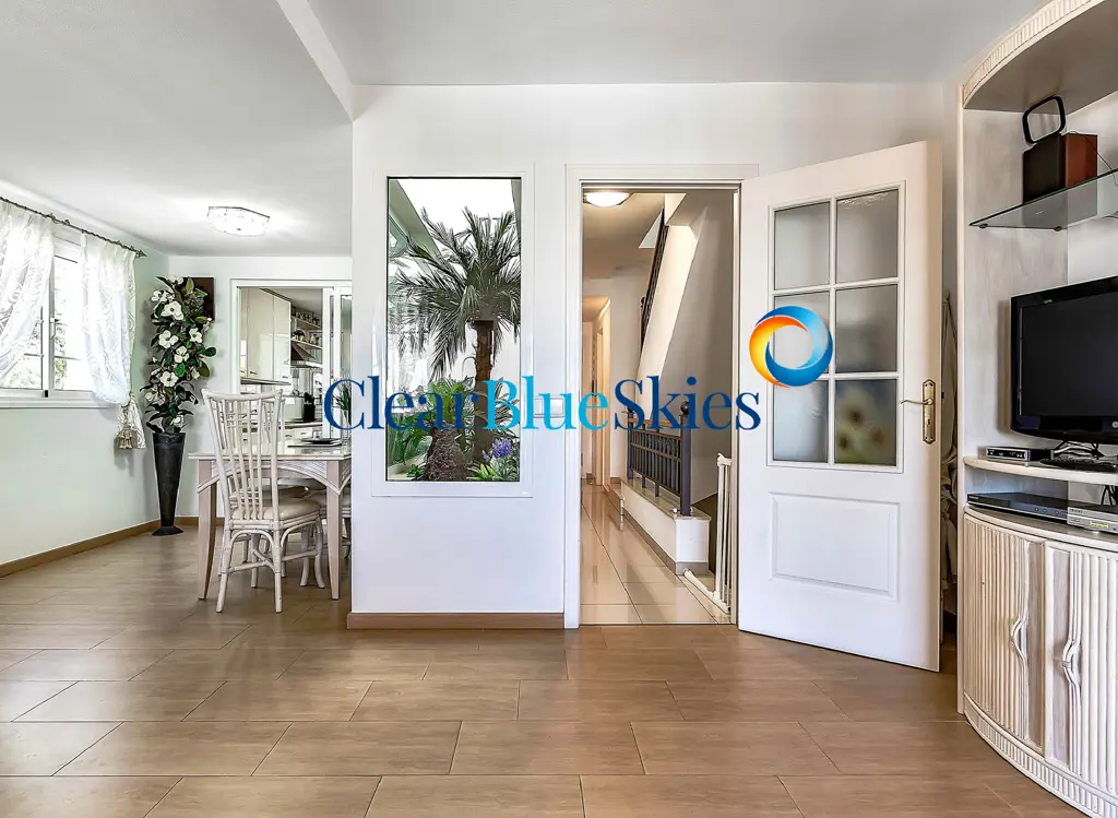 Image of 3 bed house for sale in El Duque, El Veril del Duque