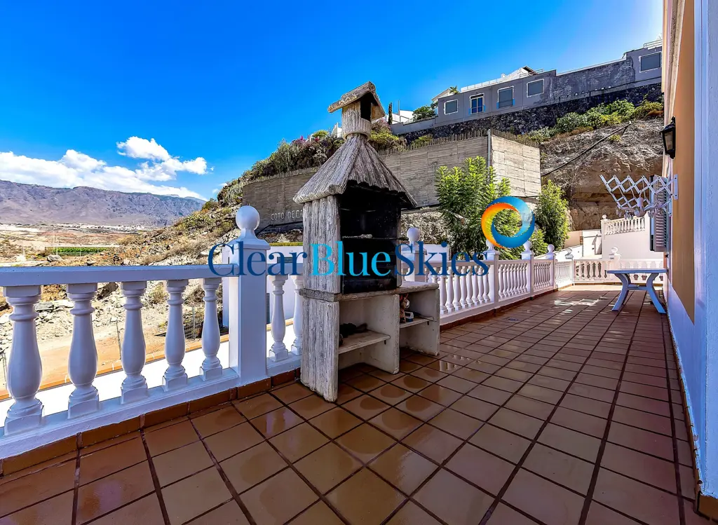 Image of 3 bed house for sale in El Duque, El Veril del Duque