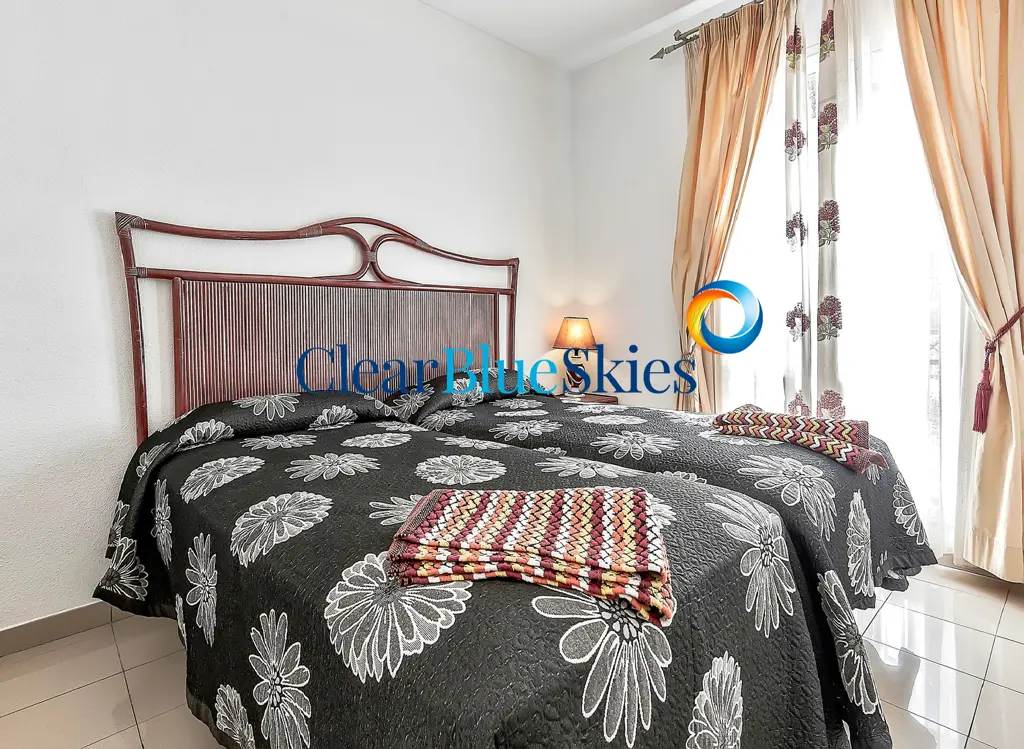 Image of 3 bed house for sale in El Duque, El Veril del Duque