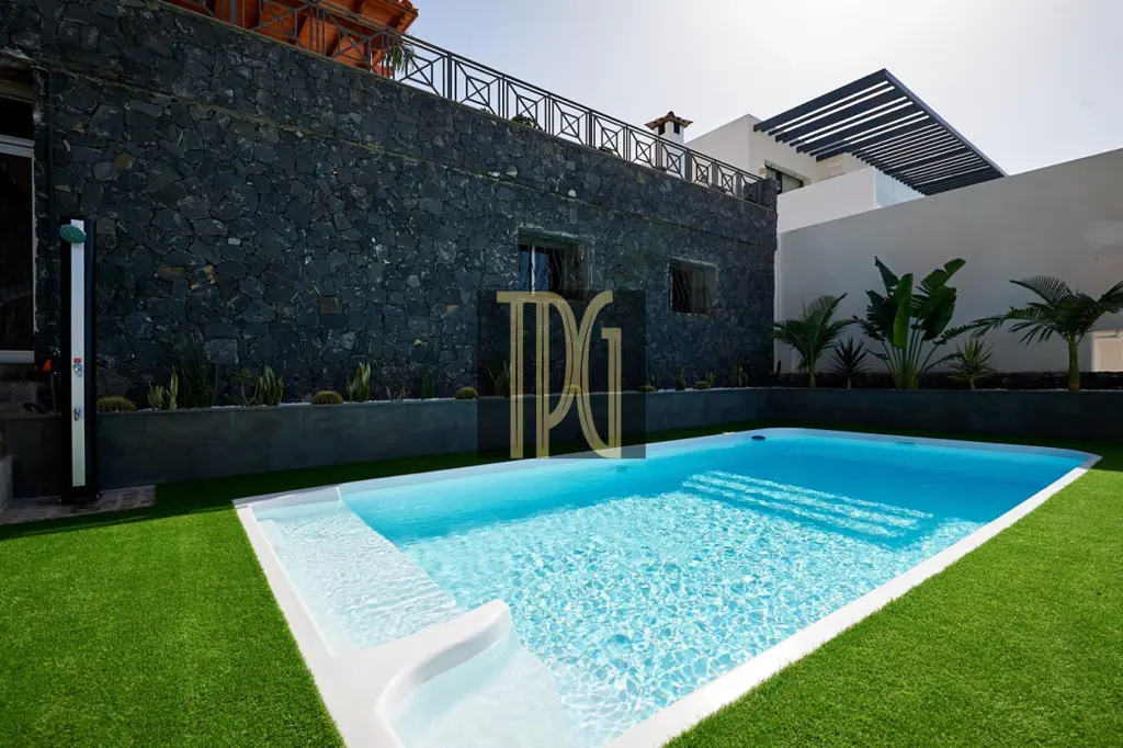 Image of 4 bed villa for sale in Torviscas Alto, Roque del Conde