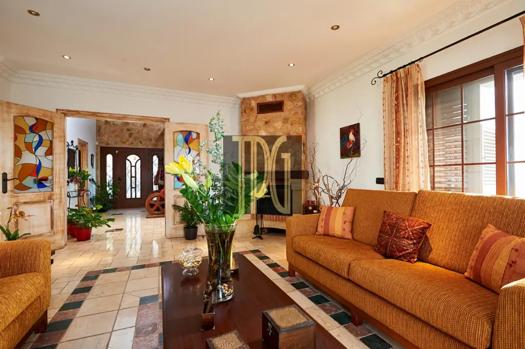 Image of 4 bed villa for sale in Torviscas Alto, Roque del Conde