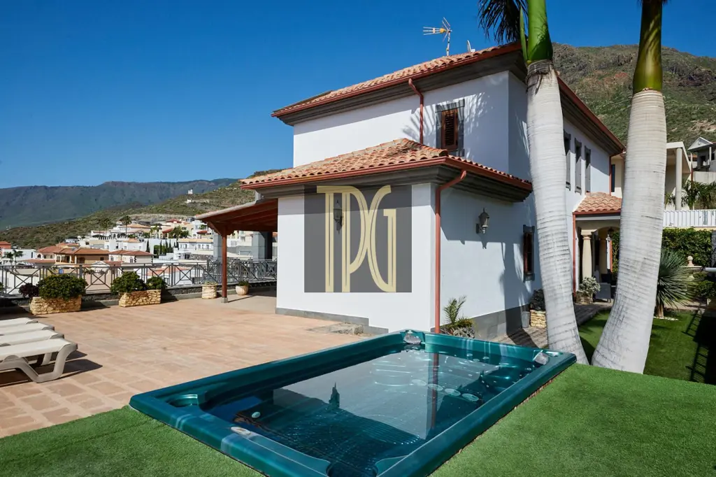 Image of 4 bed villa for sale in Torviscas Alto, Roque del Conde