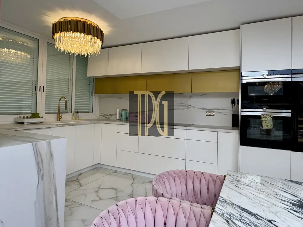 Image of 4 bed house for sale in El Madroñal