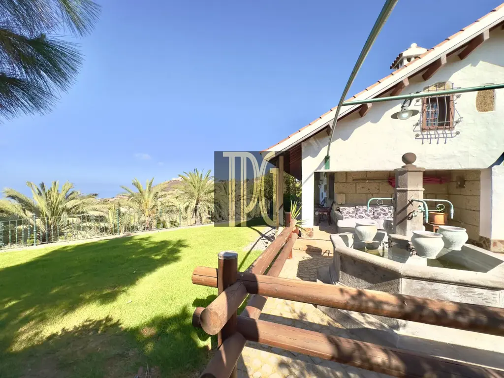 Image of 4 bed house for sale in La Sabinita