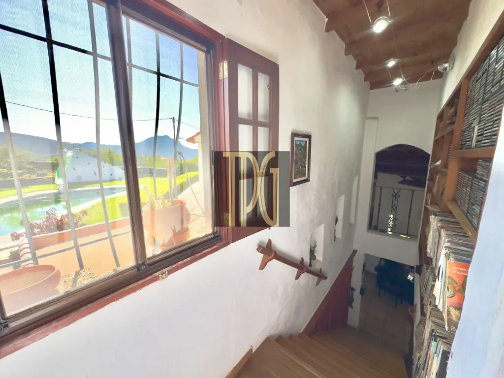 Image of 4 bed house for sale in La Sabinita