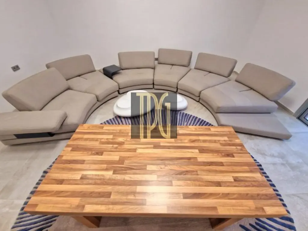 Image of 6 bed villa for sale in Adeje Golf