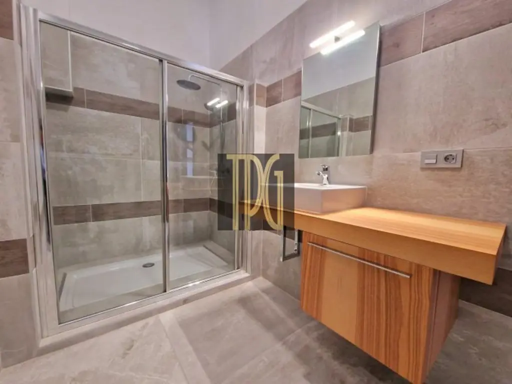 Image of 6 bed villa for sale in Adeje Golf