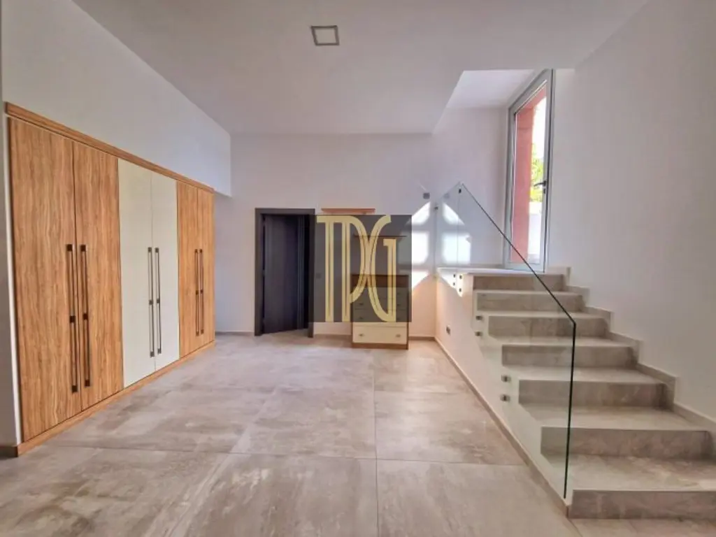 Image of 6 bed villa for sale in Adeje Golf