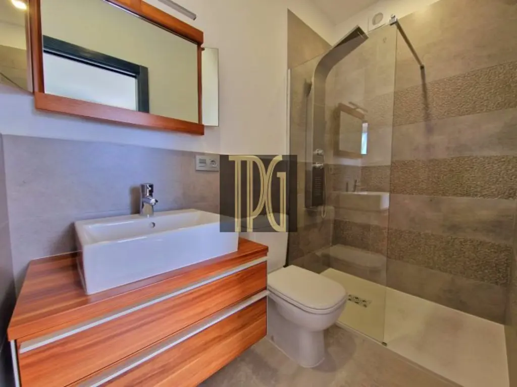 Image of 6 bed villa for sale in Adeje Golf