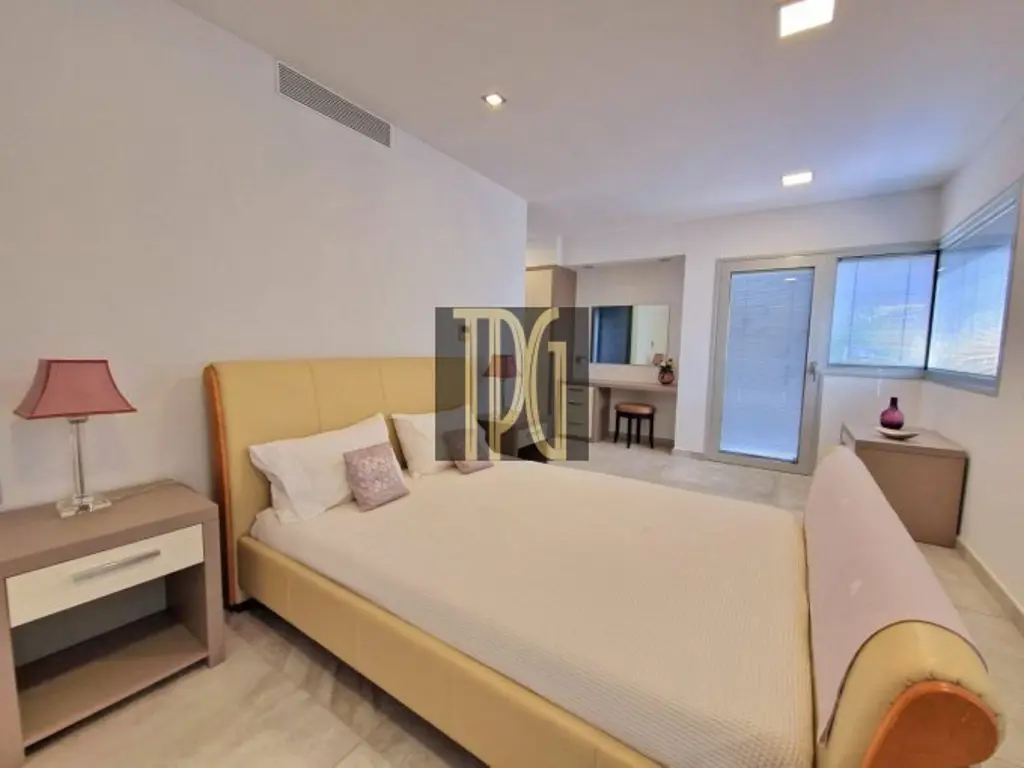 Image of 6 bed villa for sale in Adeje Golf