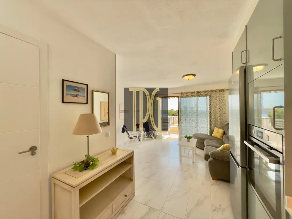 Image of 1 bed apartment for sale in Los Cristianos, Bahía