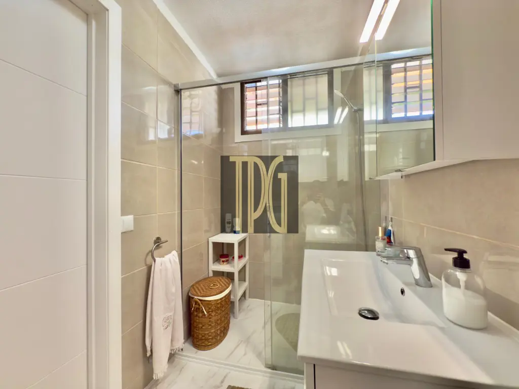 Image of 1 bed apartment for sale in Los Cristianos, Bahía