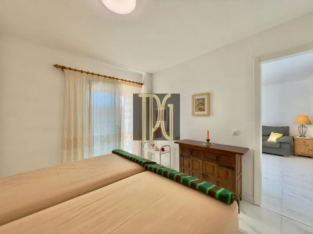 Image of 1 bed apartment for sale in Los Cristianos, Bahía