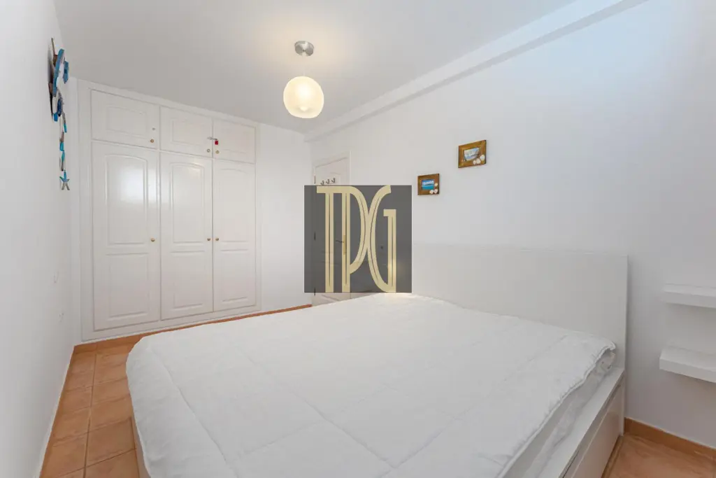 Image of 1 bed apartment for sale in Playa Paraíso, Albatros