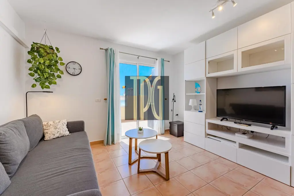 Image of 1 bed apartment for sale in Playa Paraíso, Albatros