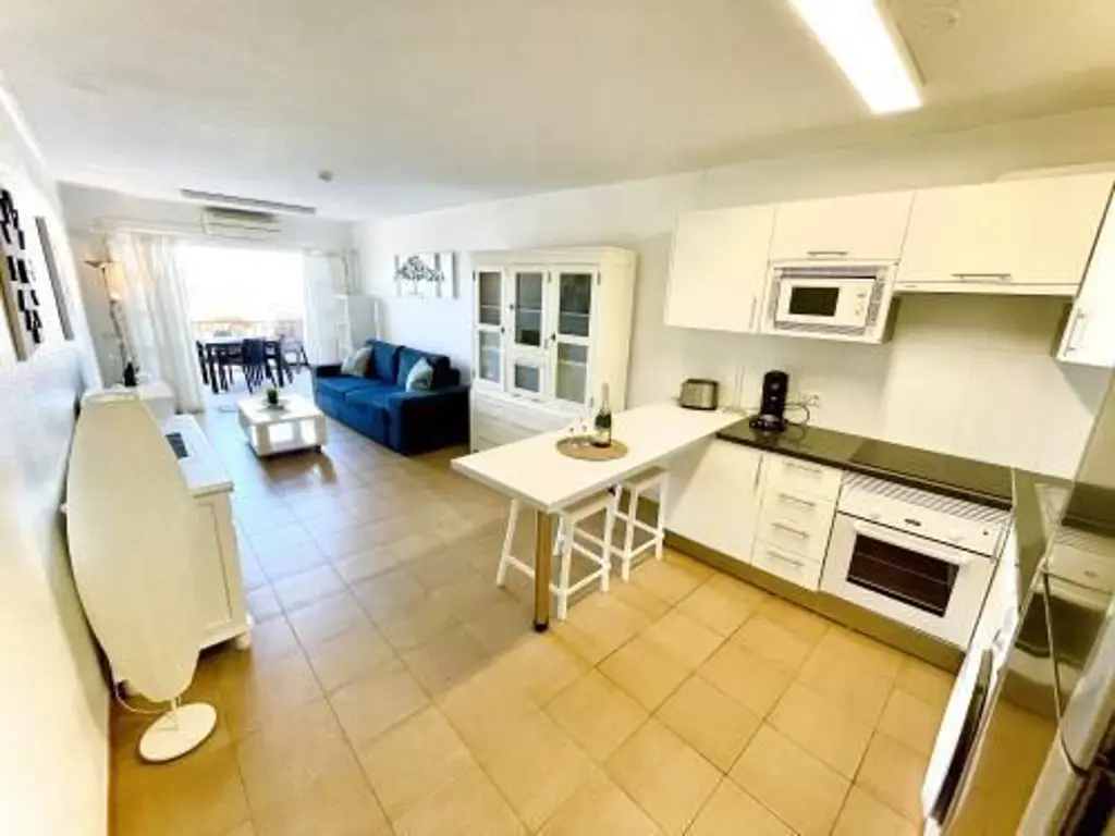 Image of Apartment for sale in Costa del Silencio, Los Geranios