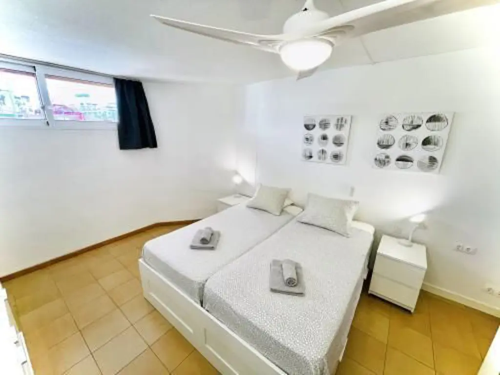 Image of Apartment for sale in Costa del Silencio, Los Geranios