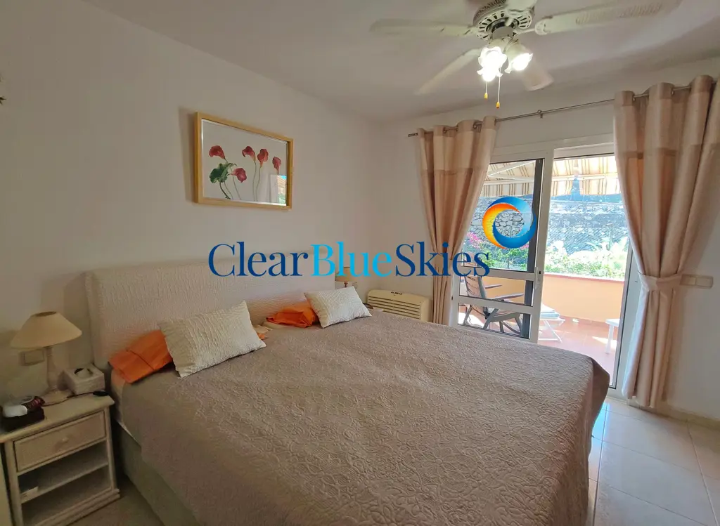 Image of 2 bed apartment for sale in Callao Salvaje, Callao Beach