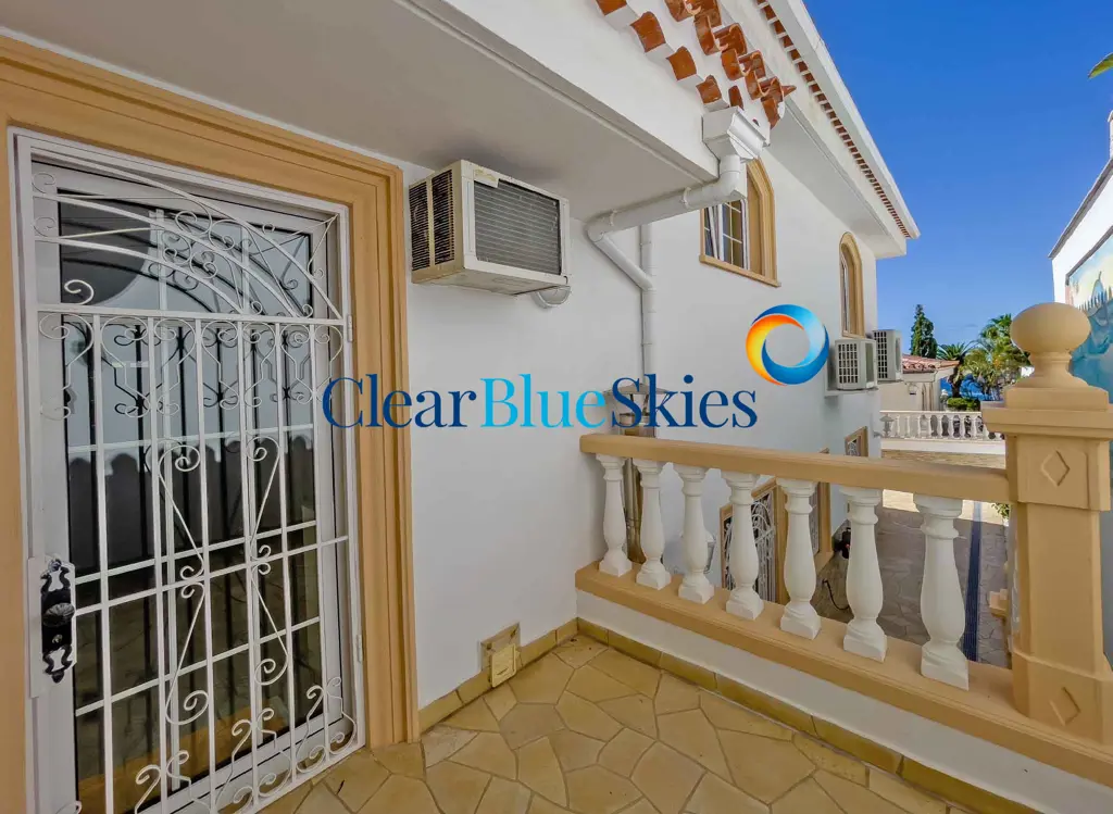 Image of 3 bed villa for sale in El Duque,  Parque de la Duquesa