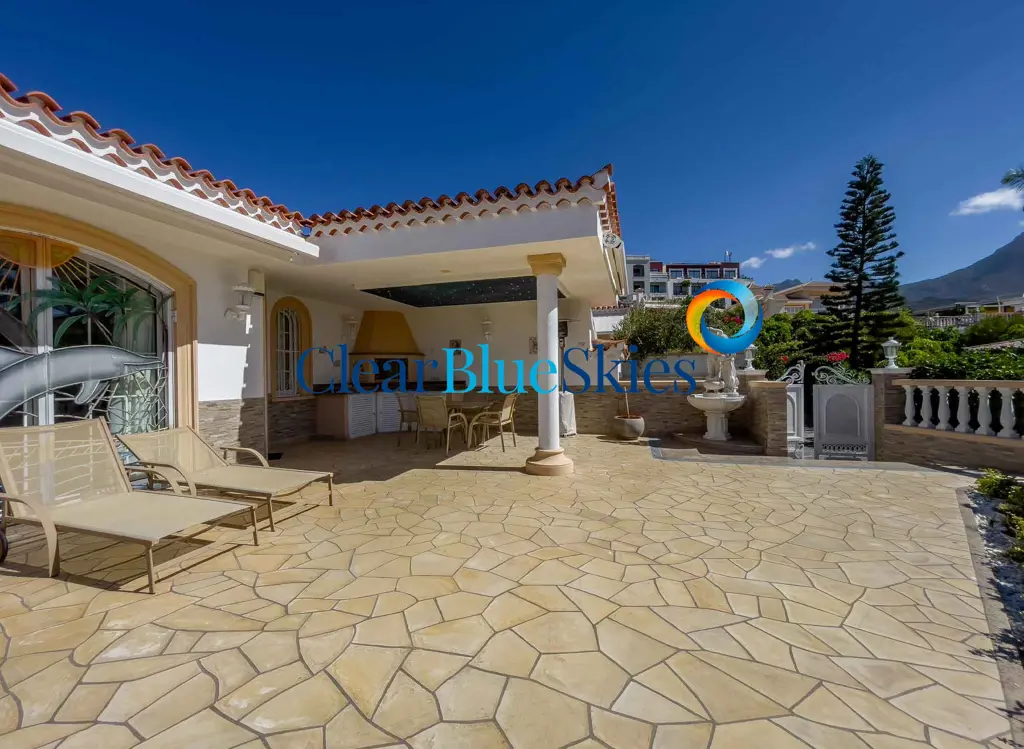 Image of 3 bed villa for sale in El Duque,  Parque de la Duquesa