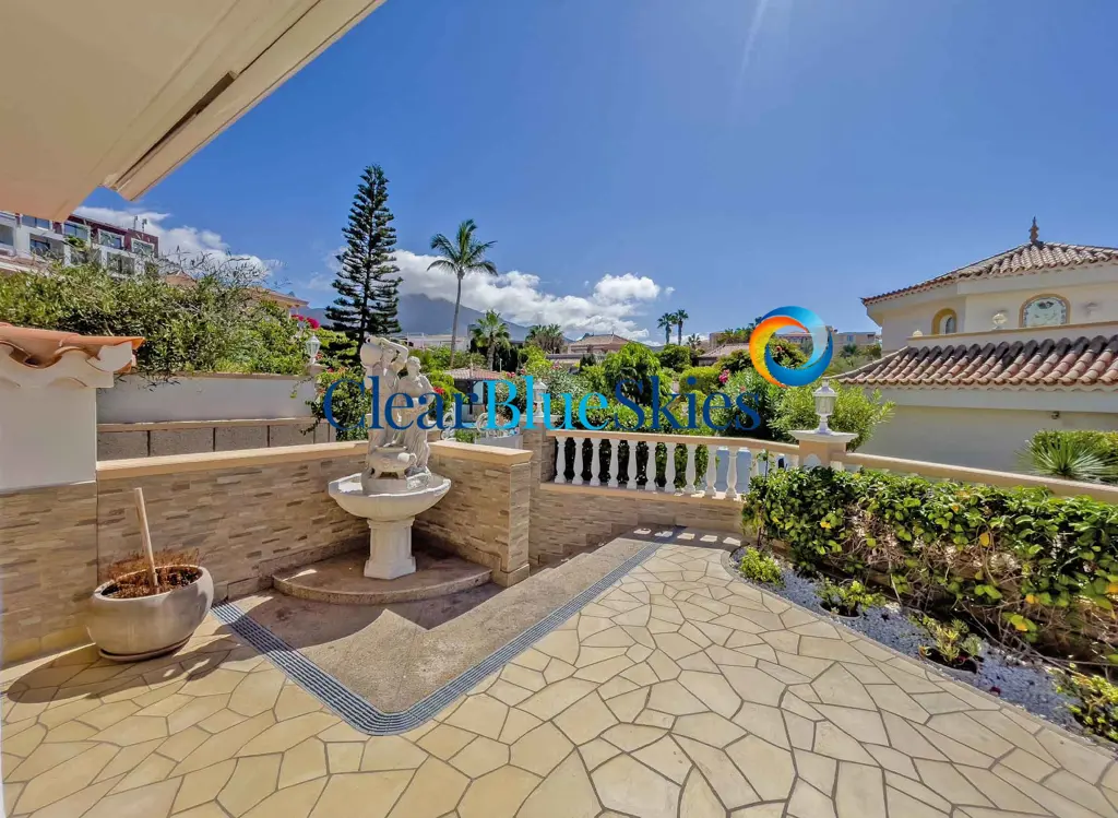 Image of 3 bed villa for sale in El Duque,  Parque de la Duquesa