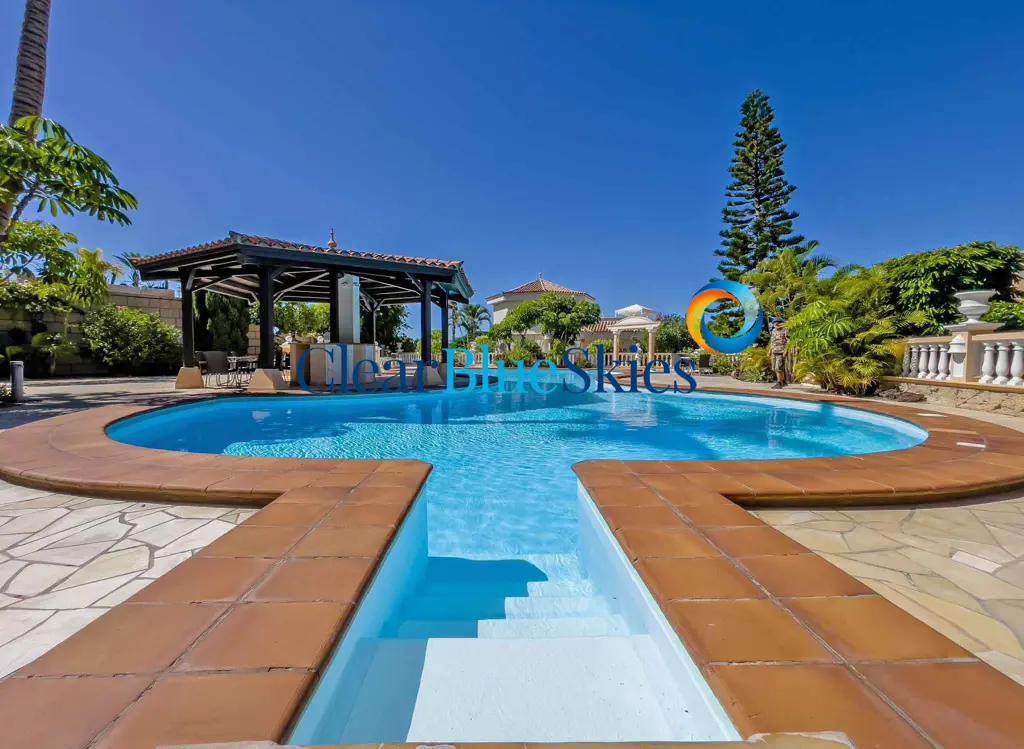 Image of 3 bed villa for sale in El Duque,  Parque de la Duquesa