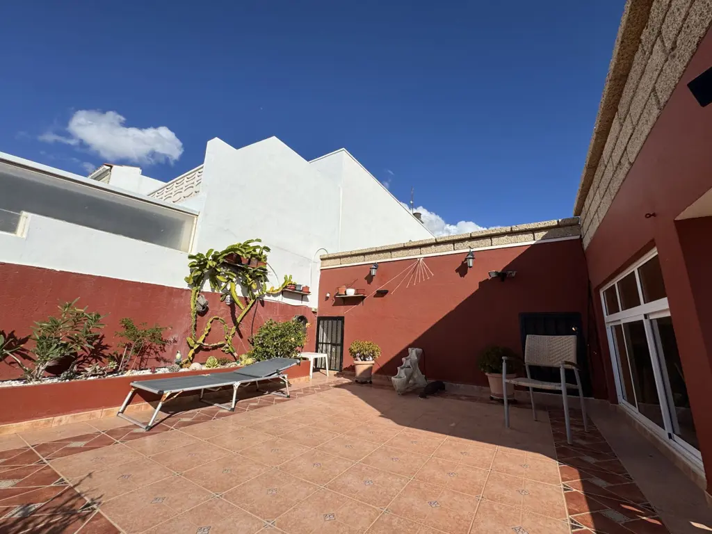 Image of 4 bed house for sale in La Tejita