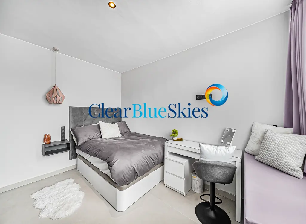 Image of 4 bed house for sale in El Duque