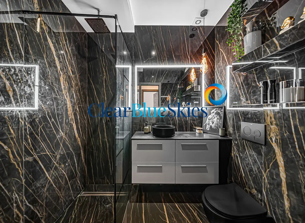 Image of 4 bed house for sale in El Duque