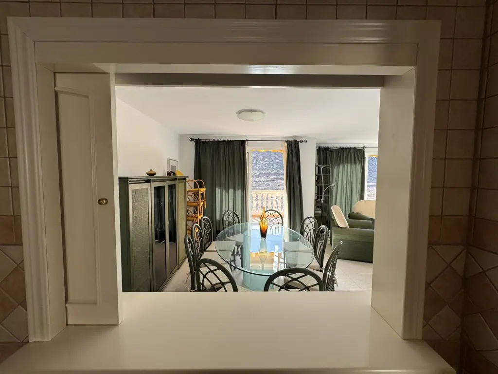 Image of Apartment for sale in Los Cristianos, Parque Tropical II