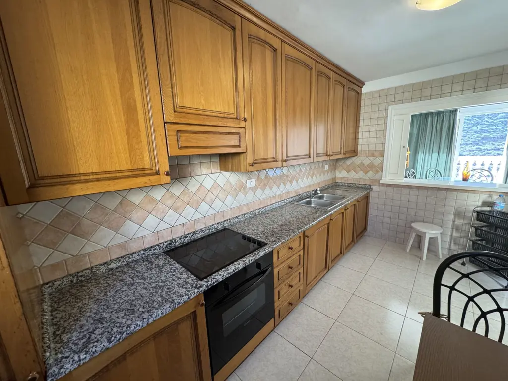 Image of Apartment for sale in Los Cristianos, Parque Tropical II