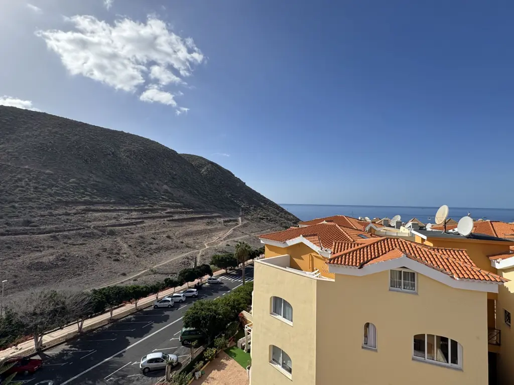 Image of Apartment for sale in Los Cristianos, Parque Tropical II