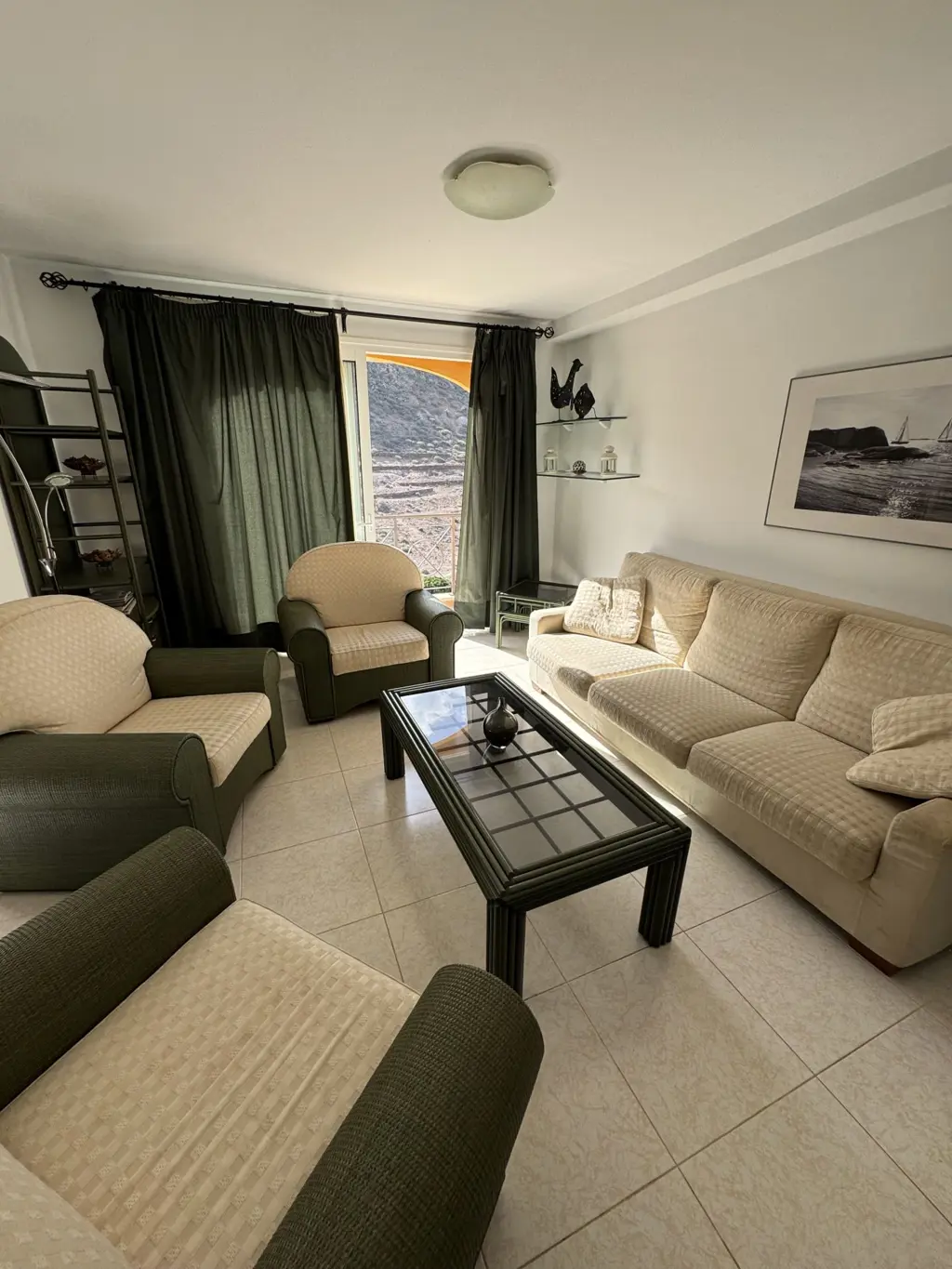 Image of Apartment for sale in Los Cristianos, Parque Tropical II