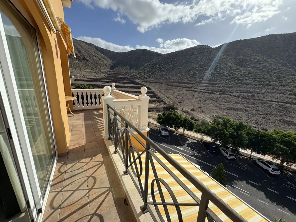 Image of Apartment for sale in Los Cristianos, Parque Tropical II