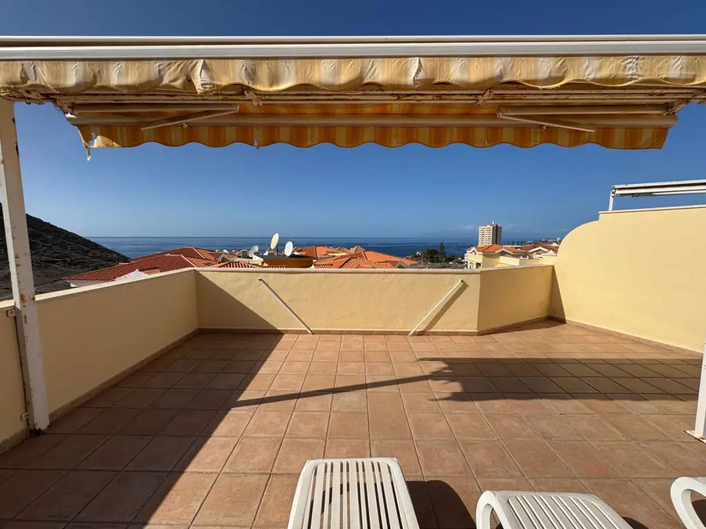 Image of Apartment for sale in Los Cristianos, Parque Tropical II